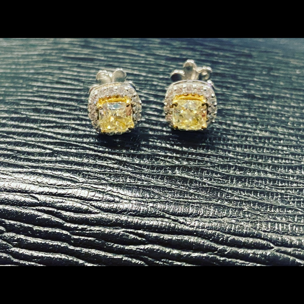 Diamond earring